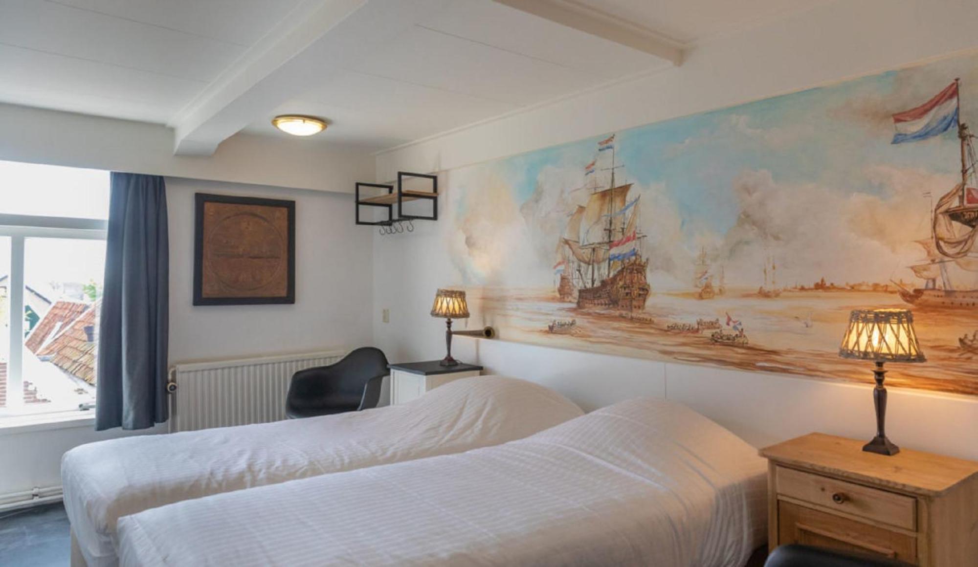Hotel-Restaurant Loodsmans Welvaren Bv Den Hoorn  Exterior photo